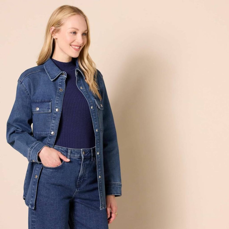 Amazon Essentials Women's Denim Shirt Jacket - Oversized Fit, Heavyweight Casual Outerwear