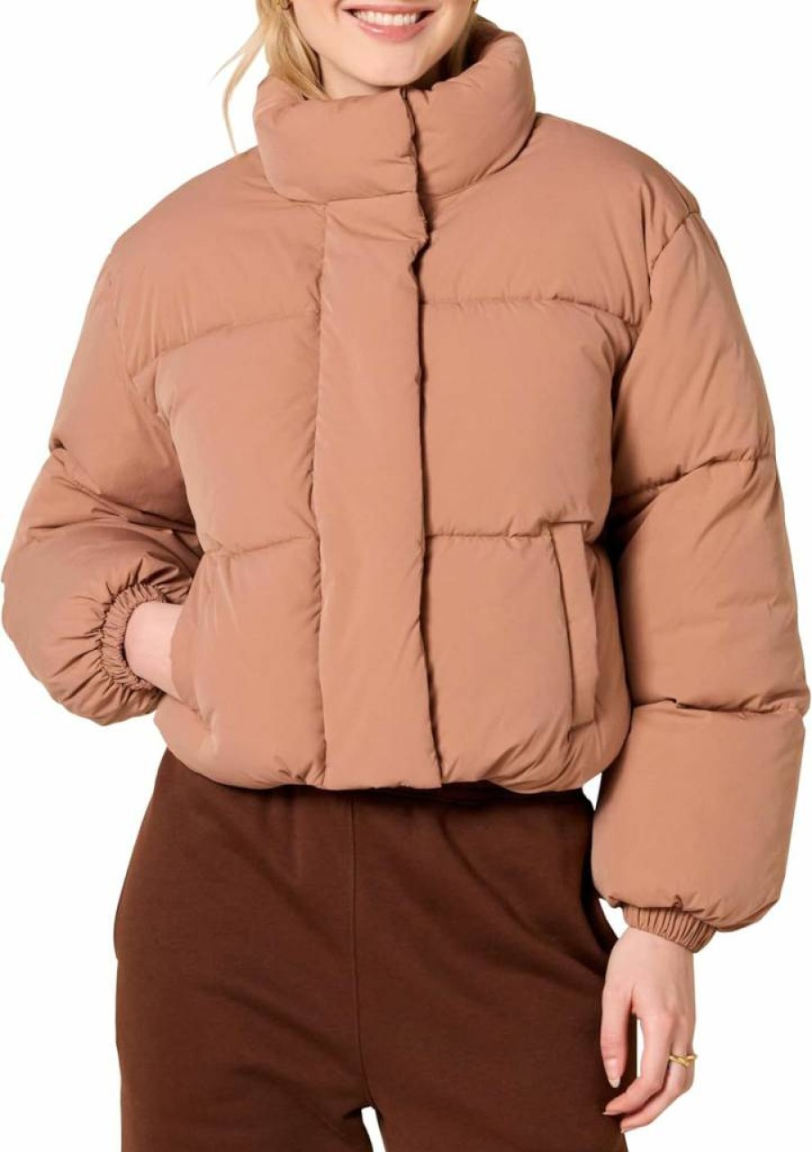 Amazon Essentials Women's Lightweight Cropped Puffer Jacket with Full Zip - Quilted Matte & Sherpa Fleece Options for Style & Warmth