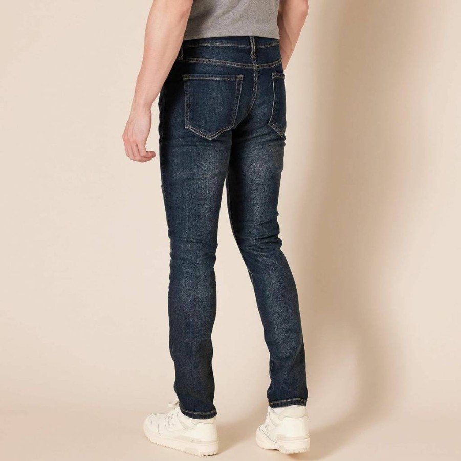 Amazon Essentials Men's Slim Stretch Jeans for Comfort & Style