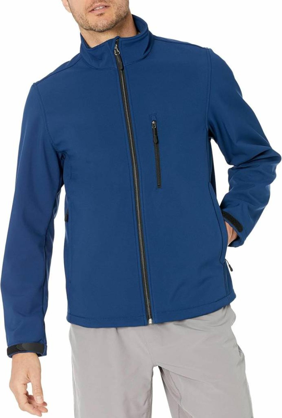 Amazon Essentials Men's Lightweight Water-Resistant Softshell Jacket for Outdoor Activities