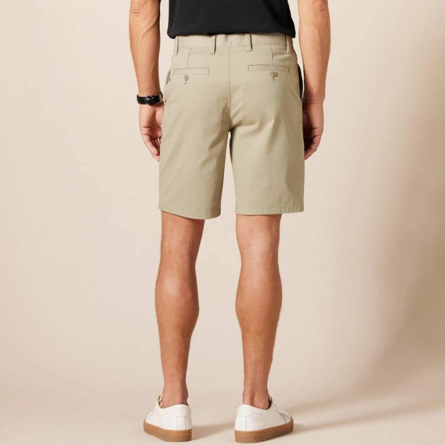 Amazon Essentials Men's Slim-Fit 9-Inch Stretch Chino Shorts for Comfort & Style