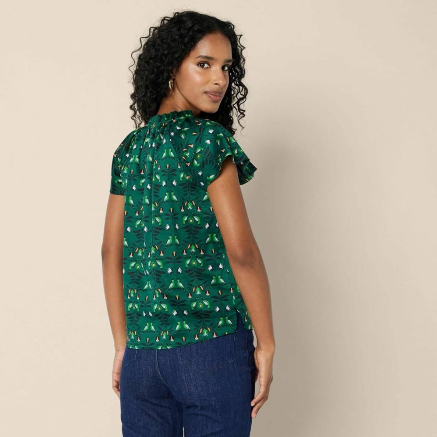 Amazon Essentials Women's Flutter Sleeve Blouse - Relaxed-Fit Cotton Sateen Top for Casual Wear