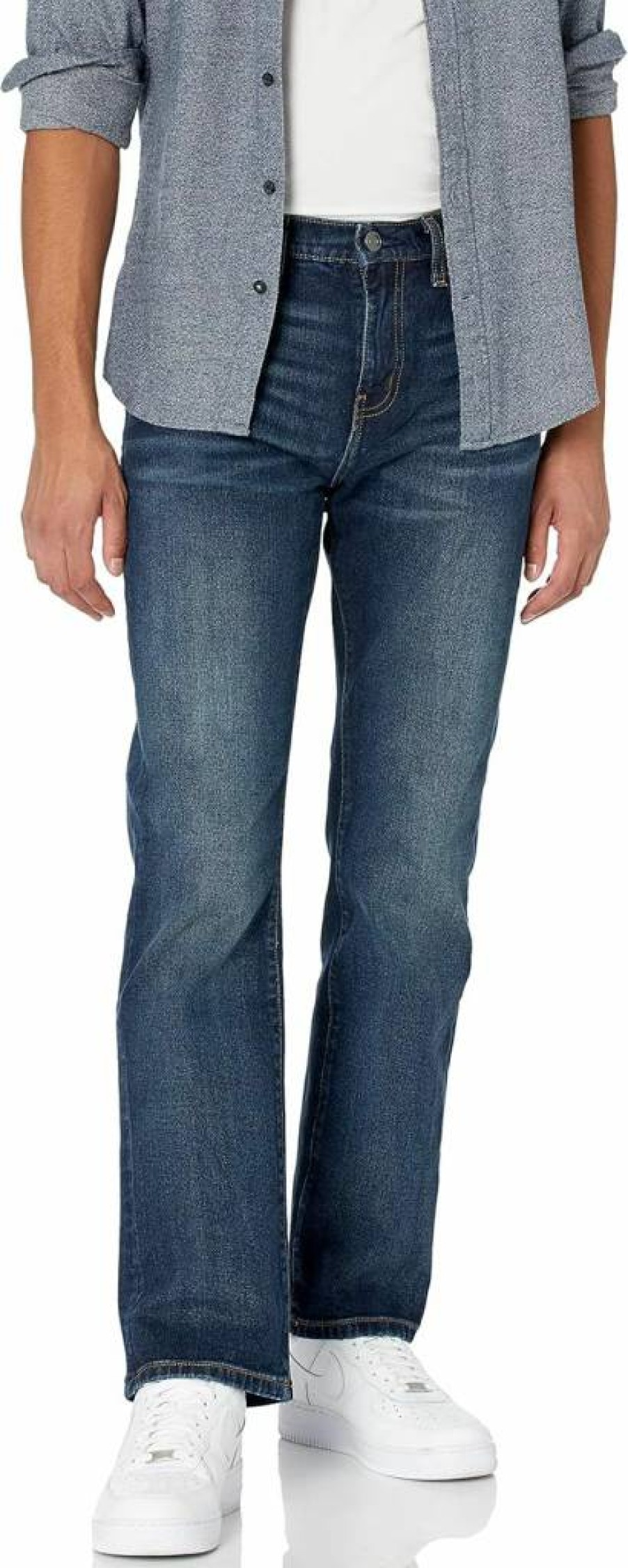 Amazon Essentials Men's Straight Fit Bootcut Jeans for Casual Wear