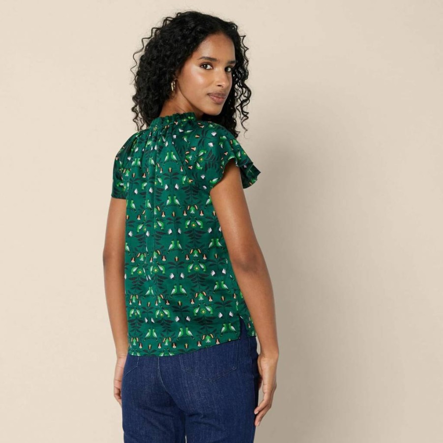 Amazon Essentials Women's Flutter Sleeve Blouse - Relaxed-Fit Cotton Sateen Top for Casual Wear