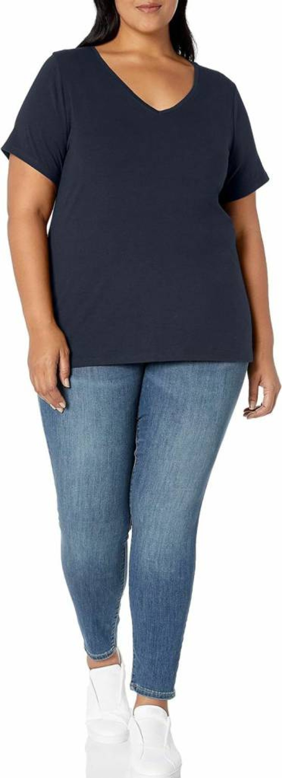 Amazon Essentials Women's Plus Size Soft Stretch Short-Sleeve V-Neck T-Shirt Multipack, Comfort Casual Tees
