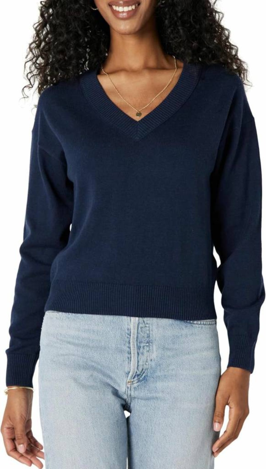 Amazon Essentials Women's Lightweight V-Neck Cropped Sweater - Relaxed Fit Casual Pullover