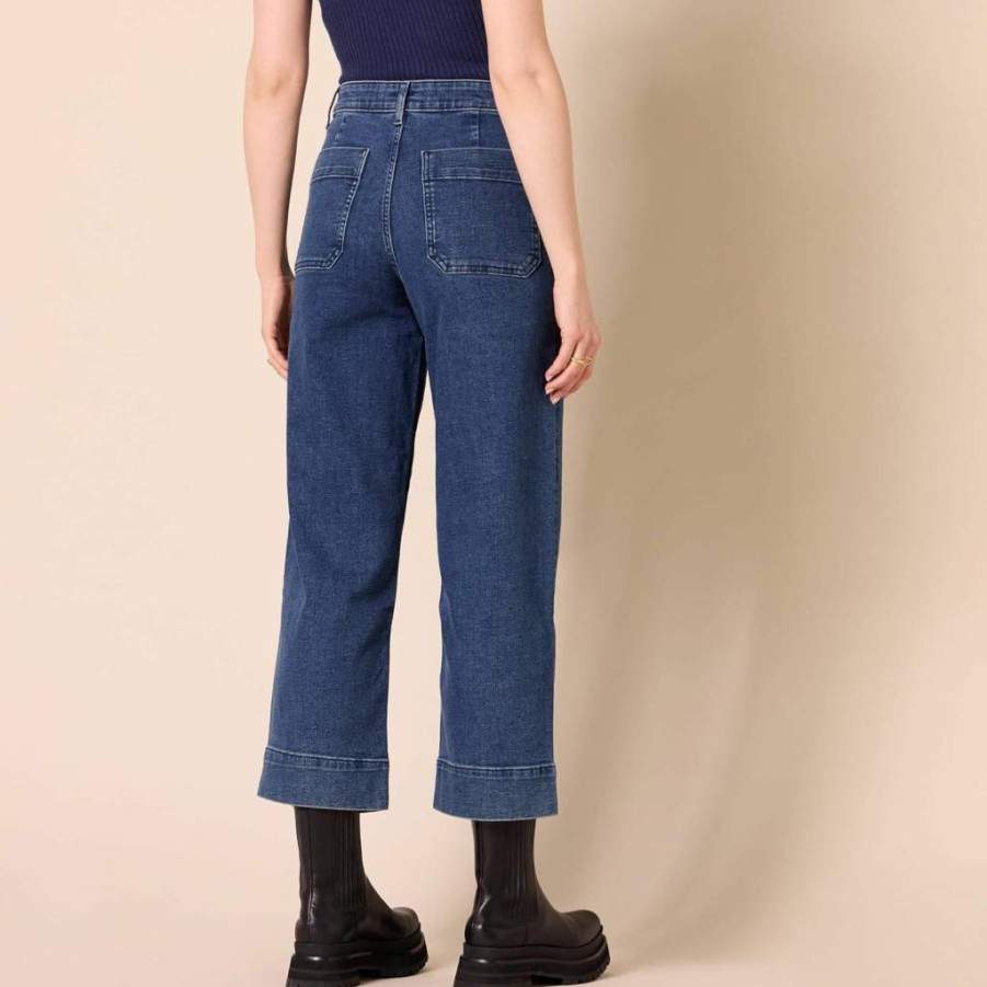 Amazon Essentials Women's Wide-Leg Ankle Jeans - High-Rise Regular Fit Denim Pants for Women
